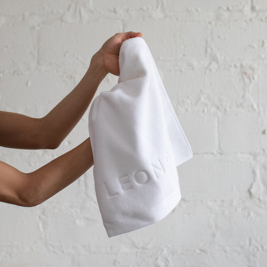 HAND TOWEL PORCELAIN WHITE